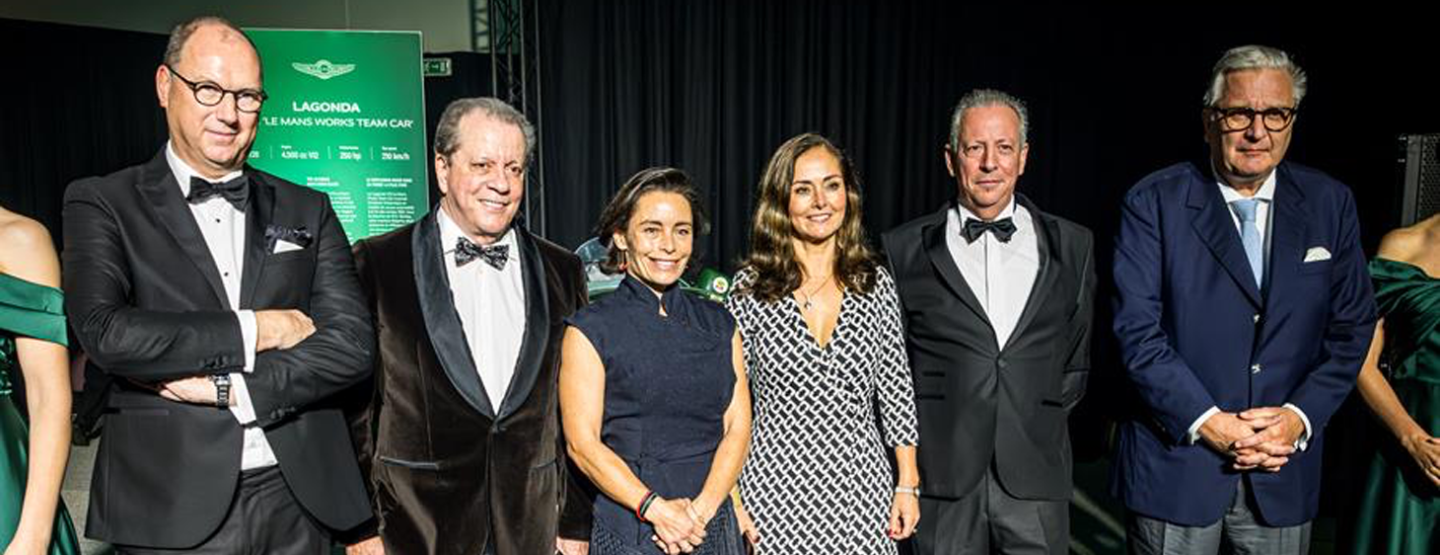 Prins Laurent opent feestelijk de 10de InterClassics Brussels: “Ik zie hier terug wagens met een ziel” Prins Laurent opent feestelijk de 10de InterClassics Brussels: “Ik zie hier terug wagens met een ziel”