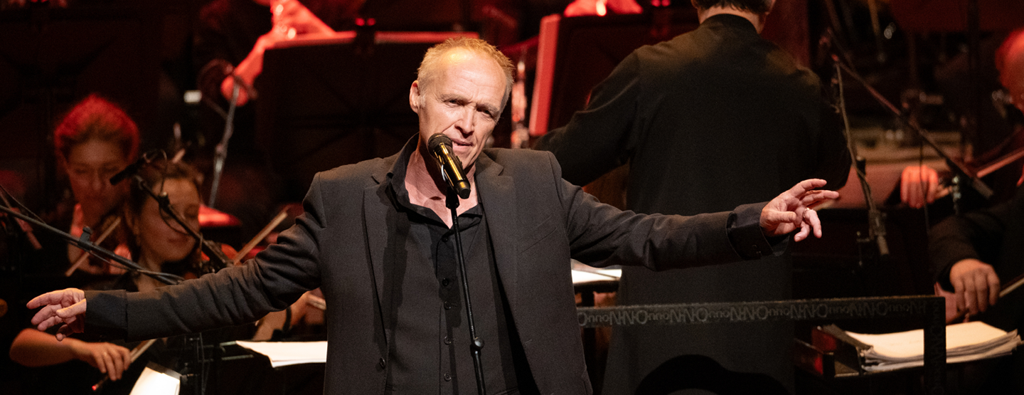 Stef Bos bundelt krachten met Dirk Bross&eacute; voor symfonische tournee met groot orkest door Vlaanderen en Nederland