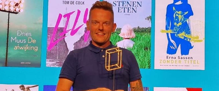 Tom De Cock wint met 'Lily' prestigieuze boekenprijs in Nederland