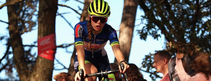 Laura Verdonschot pakt opnieuw een podiumplek in de Exact Cross Heerderstrand