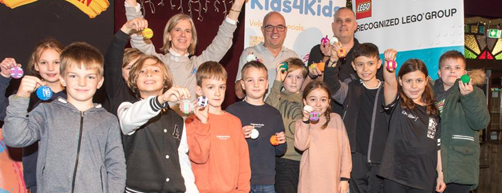 Workshop LEGO-kerstballen bouwen op Winterland Hasselt levert bijna 900 euro op voor Kids4Kids