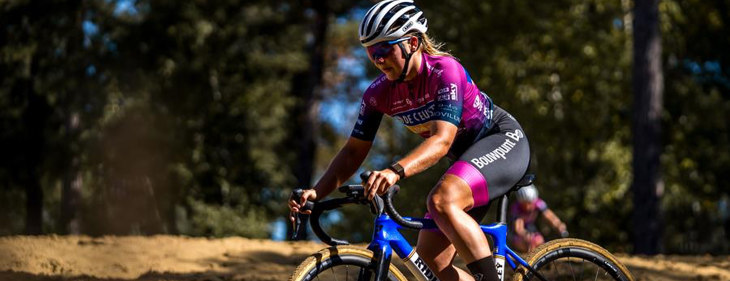 Adegemse veldrijdster Lotte Baele is klaar voor haar eerste BK bij de Elite: &ldquo;Wie zaterdag het meest technische is, recht blijft en geen lekke banden krijgt, pakt de driekleur!&rdquo;