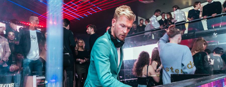 Na zijn Congé Payé herstart dj Ruben Van Gucht zijn Parkiestournee Na zijn Congé Payé herstart dj Ruben Van Gucht zijn Parkiestournee